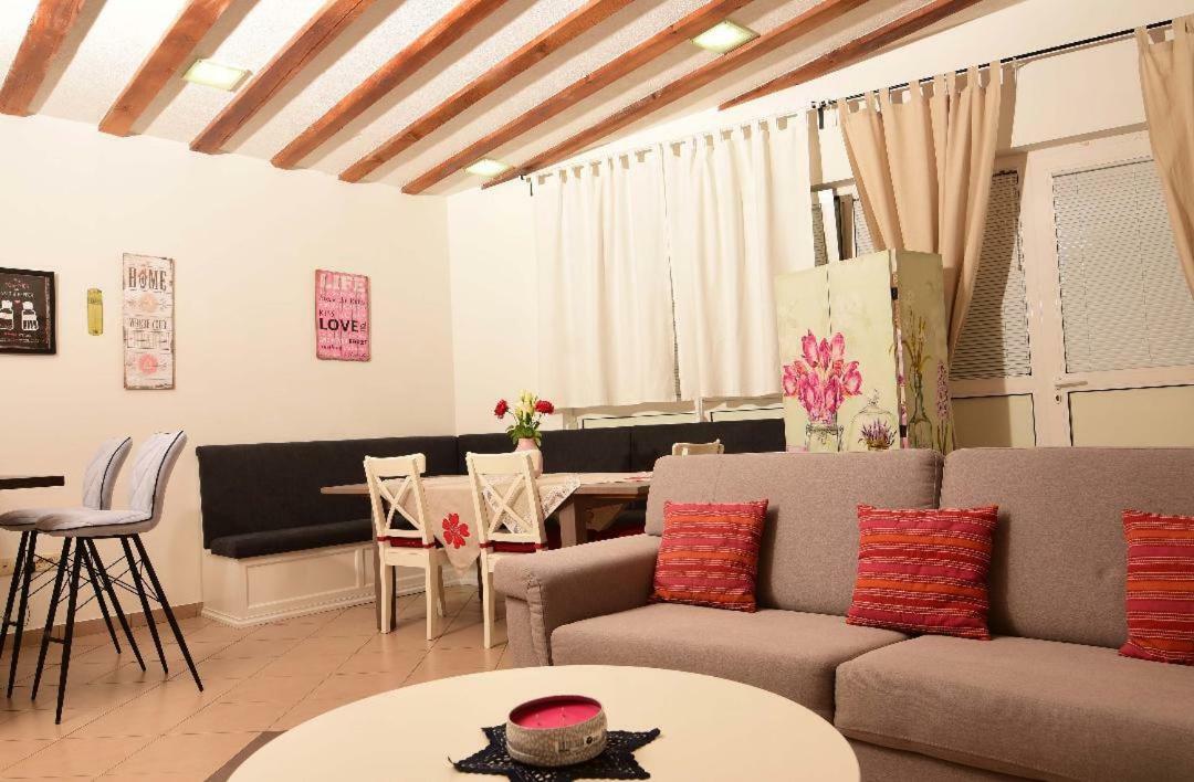 Studio Tami I Barbi Apartment Opatija Exterior foto